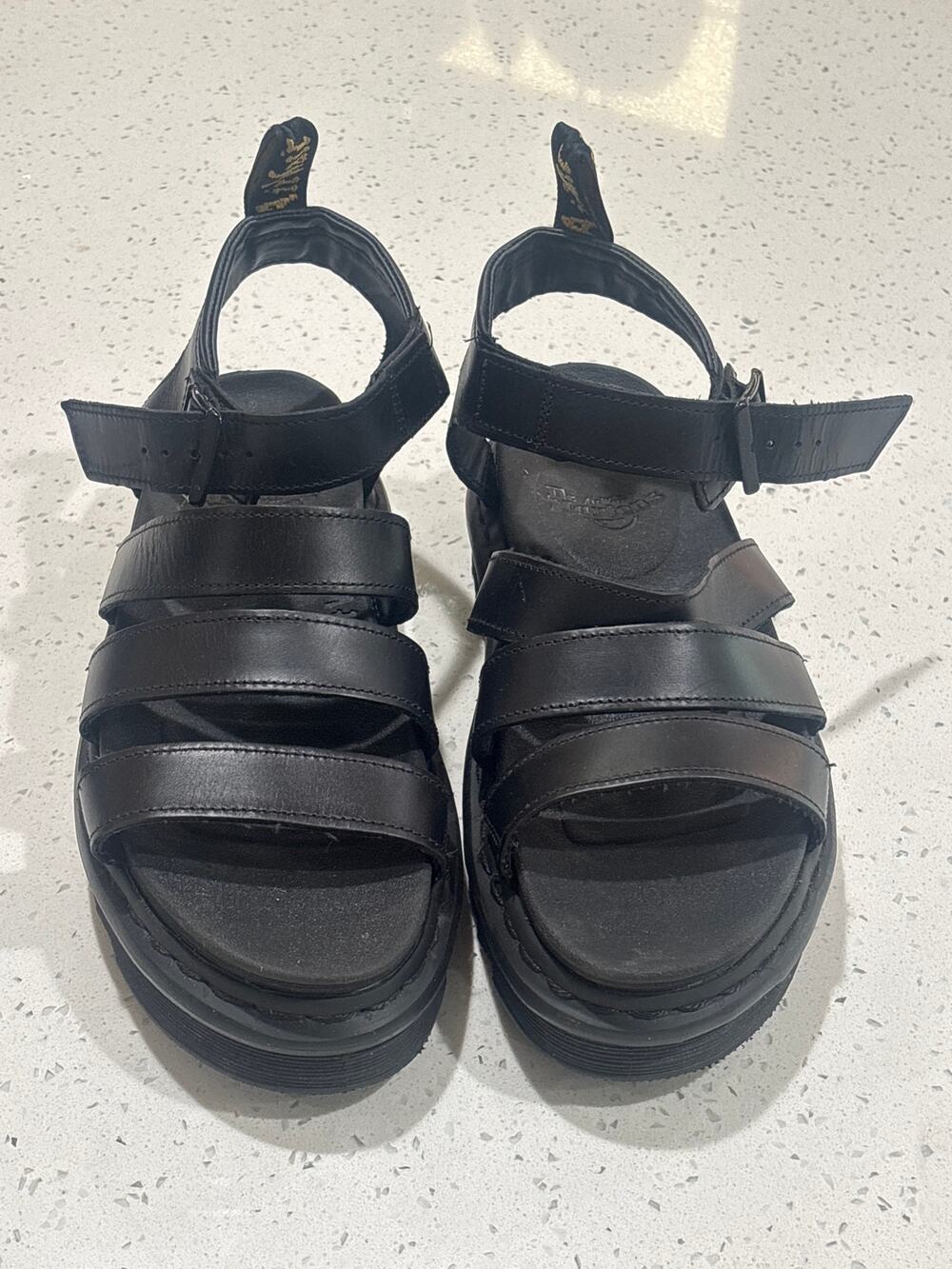 Women’s Sz 8 Dr Martens Sandals